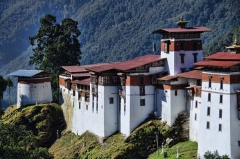 Dzong at Trongsa 02