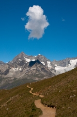 clouds-forming-in-zermat-valley
