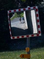 mirror-for-underpass