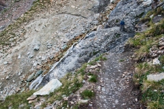 edging-around-corner-of-nasty-bit