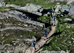 the-marchers-towards-val-de-dix2