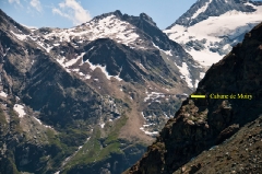 fisrt-view-of-cabane-de-moiry