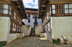 Jakar dzong 02