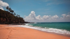 028typical Kauai beach_