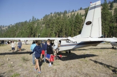 08 Debarking at Indian Creek