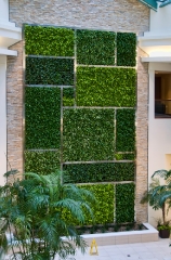 minto-hotel-vertical-garden