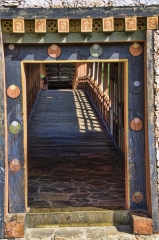 bridge to Punakha dzong