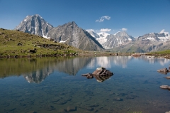 071mountain-pond