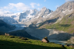 082moiry-glacier-and-moraine