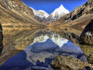 reflections in high lake 02